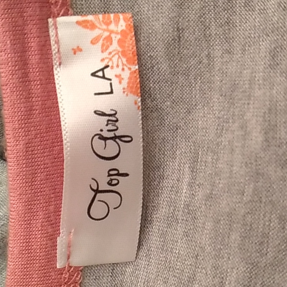 5 for $20! Grey and pink short sleeve t-shirt - Picture 5 of 6